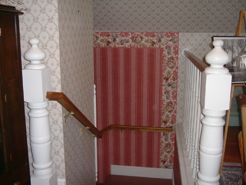 Stairwell-top landing